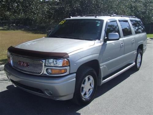 GMC Yukon XL 2005 photo 2