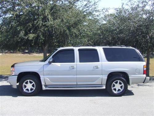 GMC Yukon XL 2005 photo 3