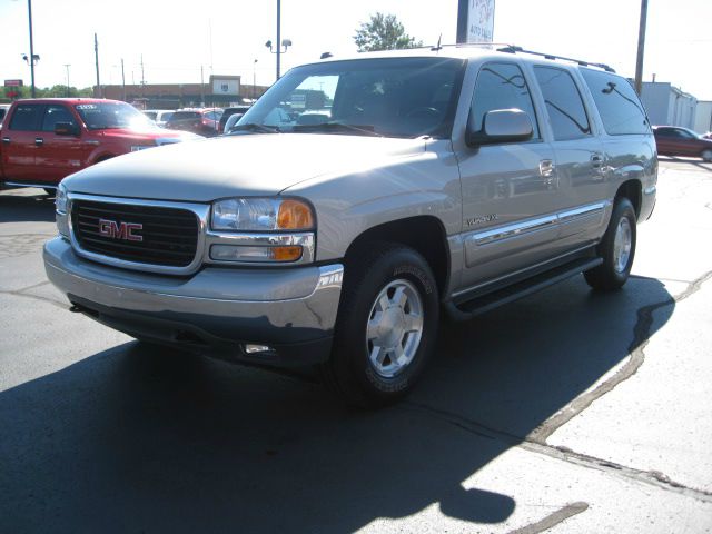 GMC Yukon XL 2005 photo 1