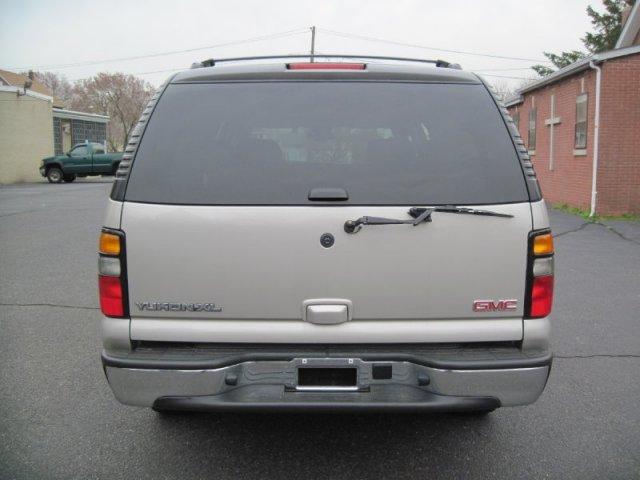 GMC Yukon XL 2005 photo 5