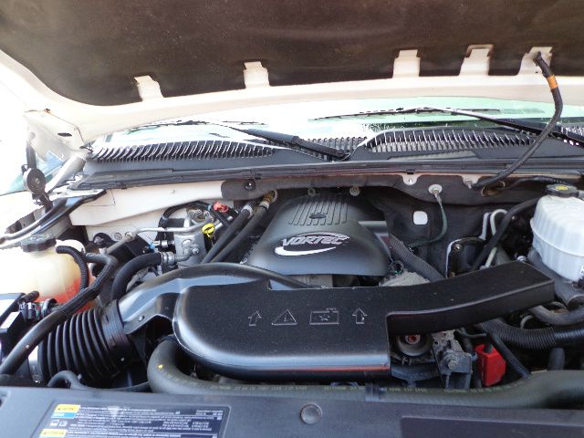 GMC Yukon XL 2005 photo 13