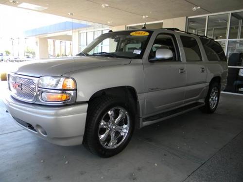GMC Yukon XL 2005 photo 1