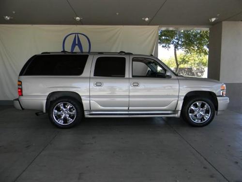 GMC Yukon XL 2005 photo 3