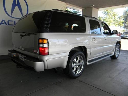 GMC Yukon XL 2005 photo 4