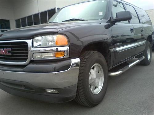 GMC Yukon XL 2005 photo 2