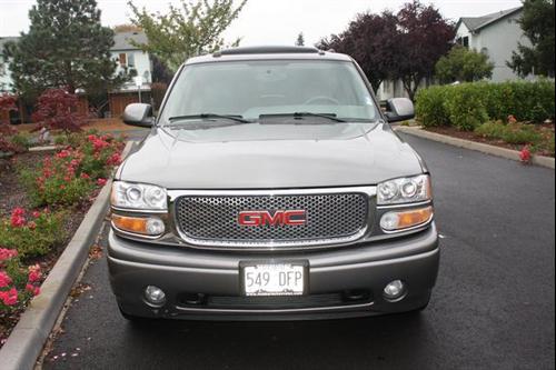 GMC Yukon XL 2005 photo 4