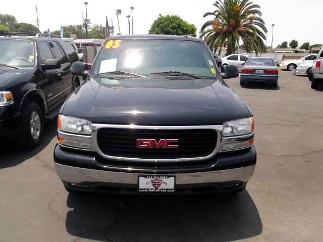 GMC Yukon XL 2005 photo 3