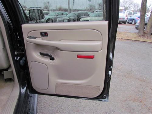GMC Yukon XL 2005 photo 1