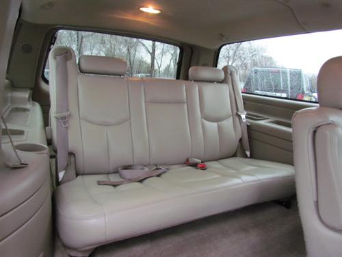 GMC Yukon XL 2005 photo 3