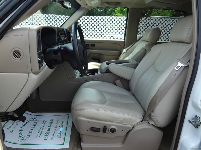 GMC Yukon XL 2005 photo 4