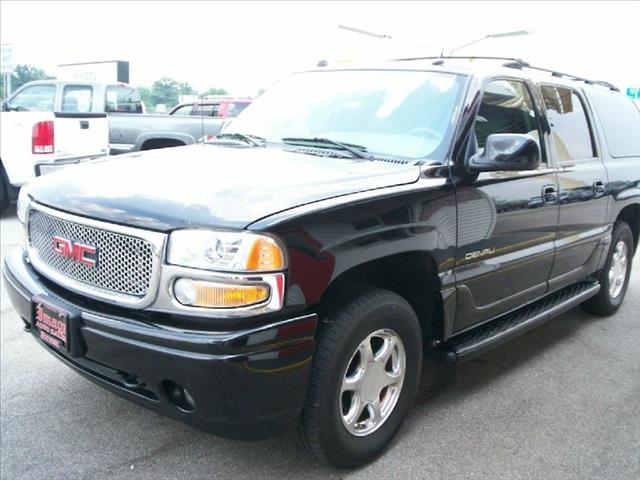 GMC Yukon XL 2005 photo 4