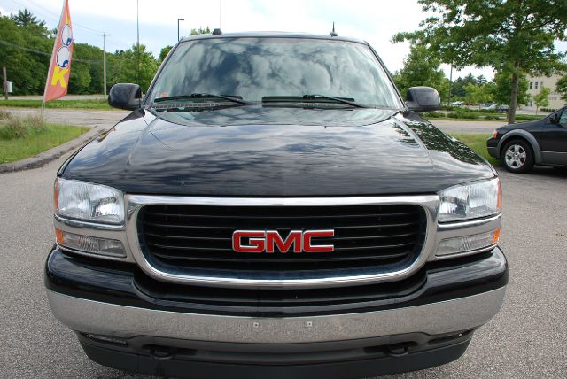 GMC Yukon XL 2005 photo 3