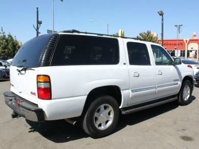 GMC Yukon XL 2005 photo 2