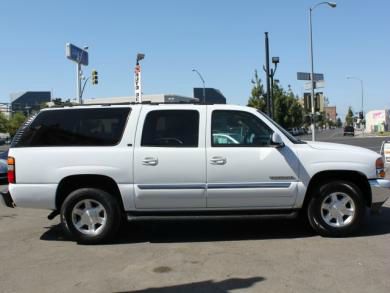 GMC Yukon XL 2005 photo 3