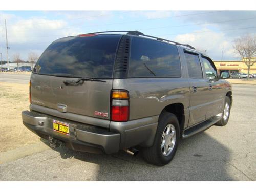 GMC Yukon XL 2005 photo 1