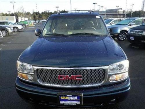 GMC Yukon XL 2005 photo 1