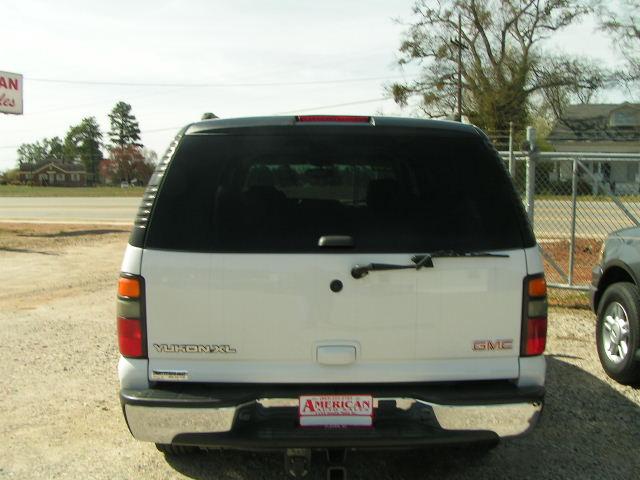 GMC Yukon XL 2005 photo 5