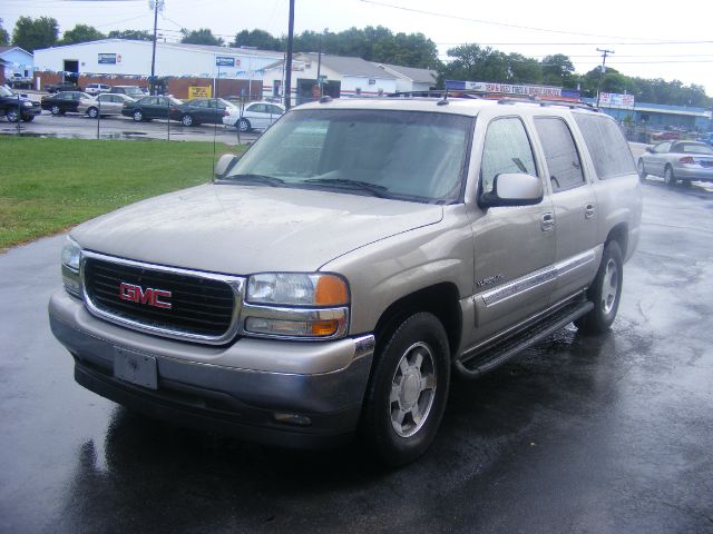 GMC Yukon XL 2005 photo 3