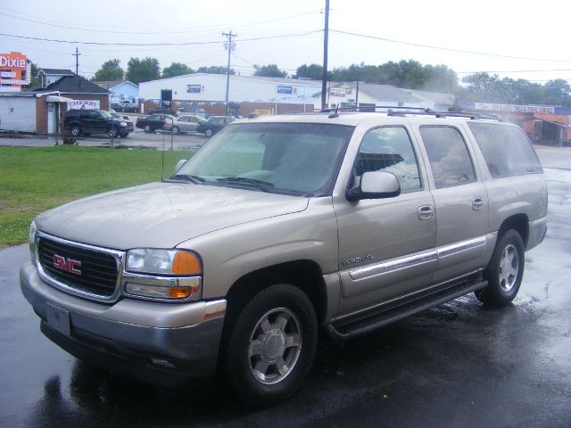 GMC Yukon XL 2005 photo 4