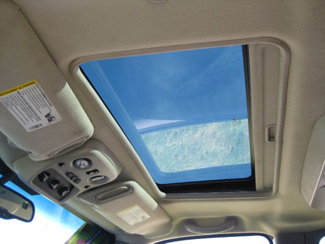 GMC Yukon XL 2005 photo 13