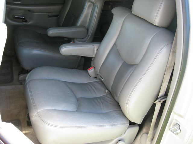 GMC Yukon XL 2005 photo 37