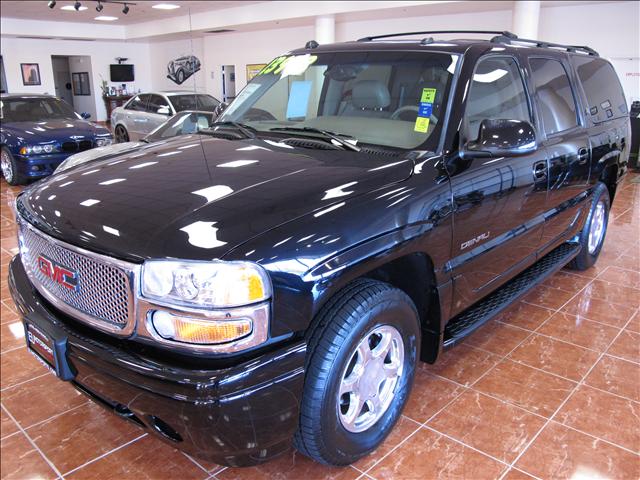 GMC Yukon XL EX Sedan 4D Sport Utility