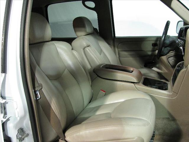 GMC Yukon XL 2005 photo 5