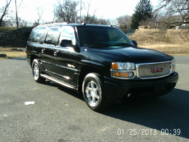 GMC Yukon XL Sport 4WD SUV