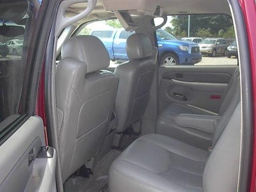 GMC Yukon XL 2005 photo 3