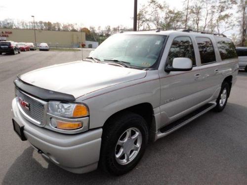 GMC Yukon XL 2005 photo 2