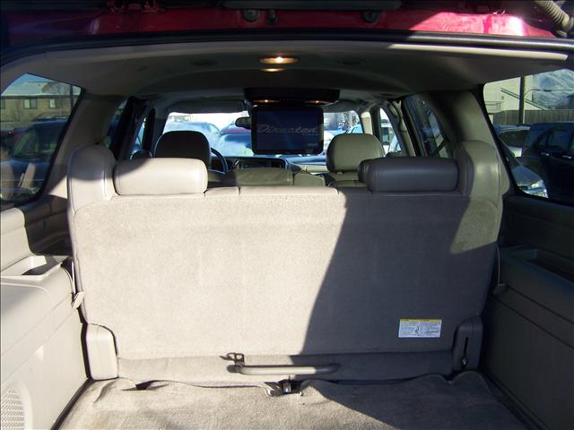 GMC Yukon XL 2005 photo 3