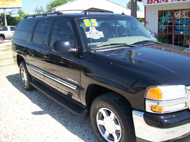 GMC Yukon XL 2005 photo 8