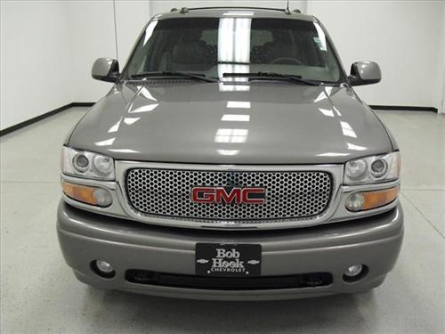 GMC Yukon XL 2005 photo 1