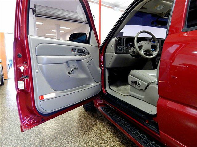 GMC Yukon XL 2006 photo 3