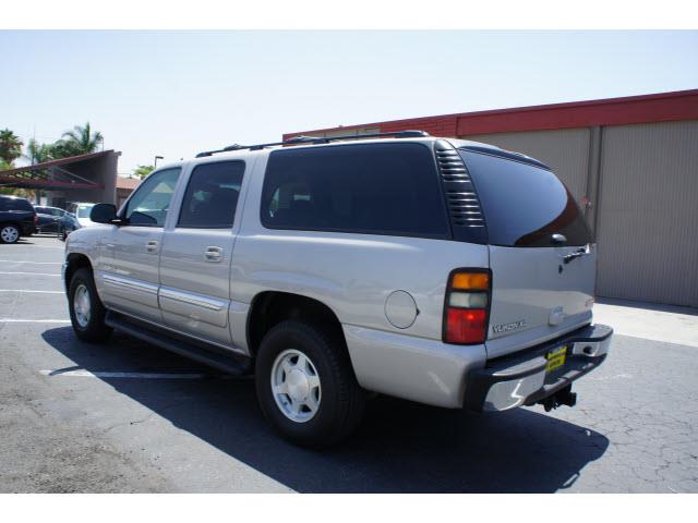 GMC Yukon XL 2006 photo 4