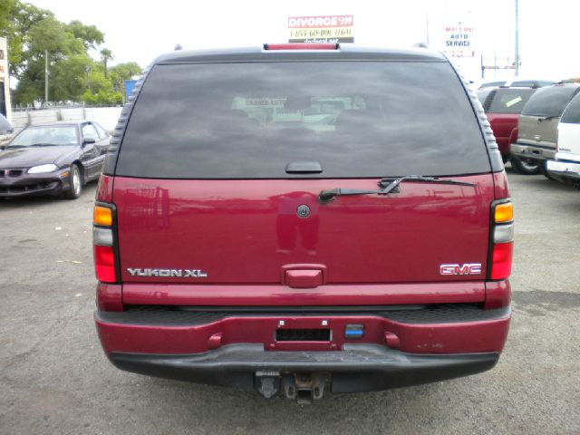 GMC Yukon XL 2006 photo 5