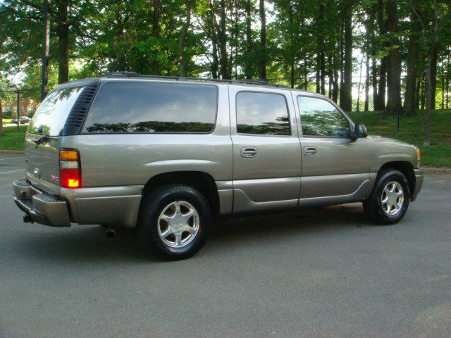 GMC Yukon XL 2006 photo 11
