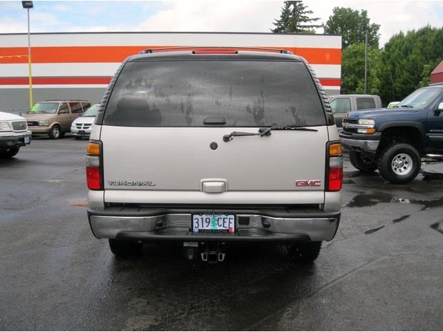 GMC Yukon XL 2006 photo 1