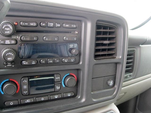 GMC Yukon XL 2006 photo 3