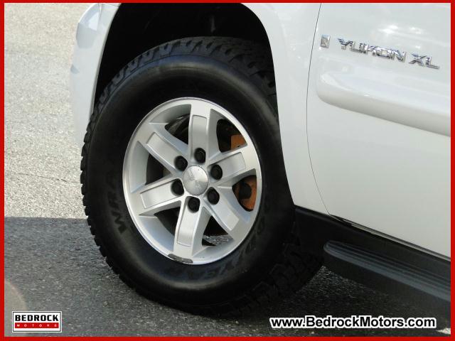 GMC Yukon XL 2007 photo 3