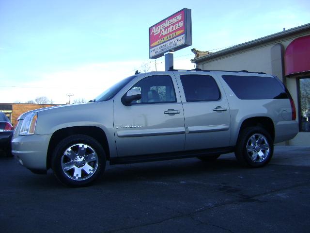 GMC Yukon XL SLT Sport Utility