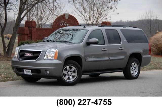 GMC Yukon XL 2007 photo 2