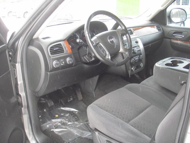 GMC Yukon XL 2007 photo 2