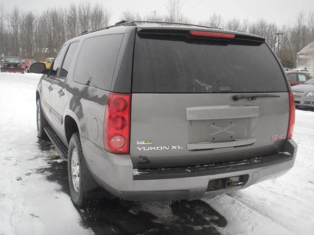GMC Yukon XL 2007 photo 4