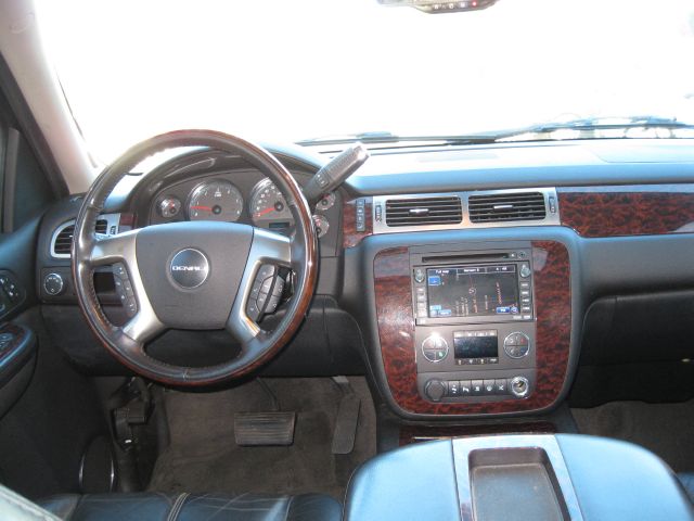 GMC Yukon XL 2007 photo 2