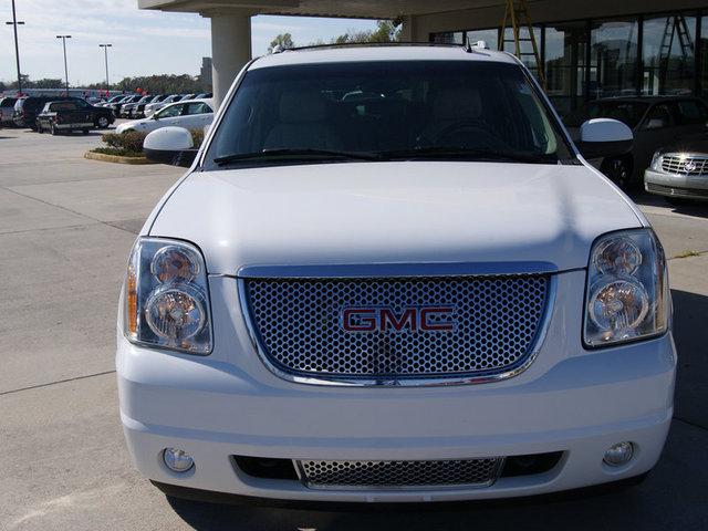 GMC Yukon XL 2007 photo 1