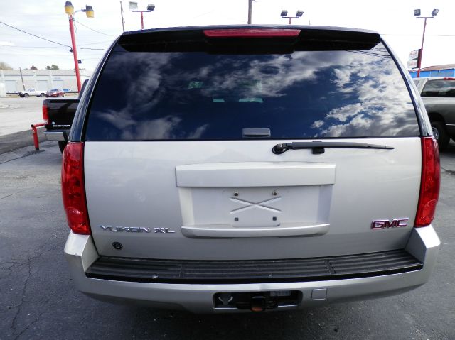 GMC Yukon XL 2007 photo 3