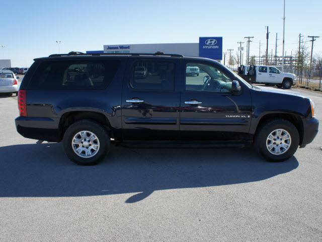 GMC Yukon XL 2007 photo 4