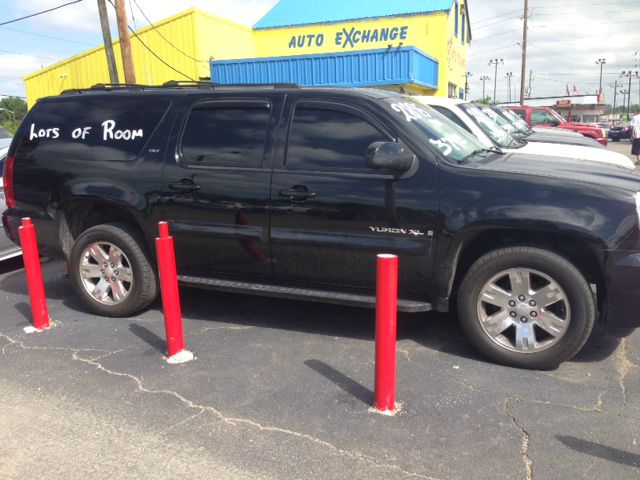 GMC Yukon XL 2007 photo 2