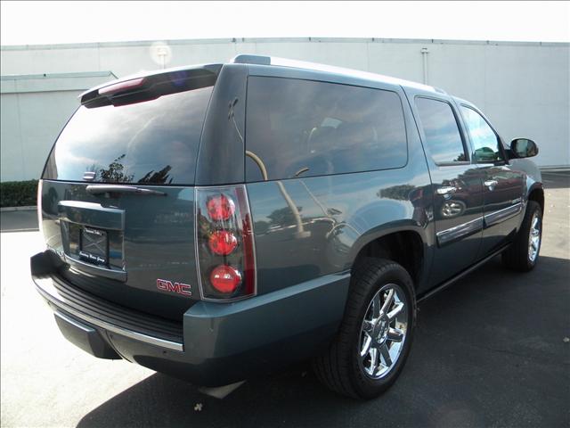 GMC Yukon XL 2007 photo 1